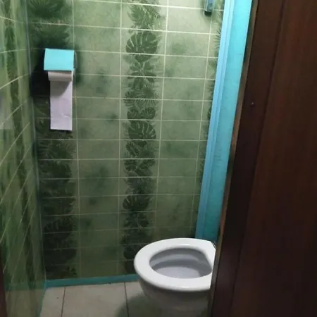 In - Nearby Station Guest house Antwerp